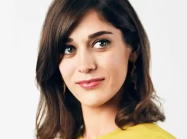 Lizzy Caplan