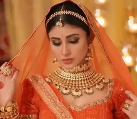 mouni roy