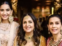 sonam kapoor mother