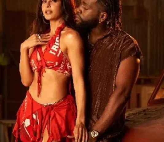 Jacqueline Fernandez in yimmy yimmy